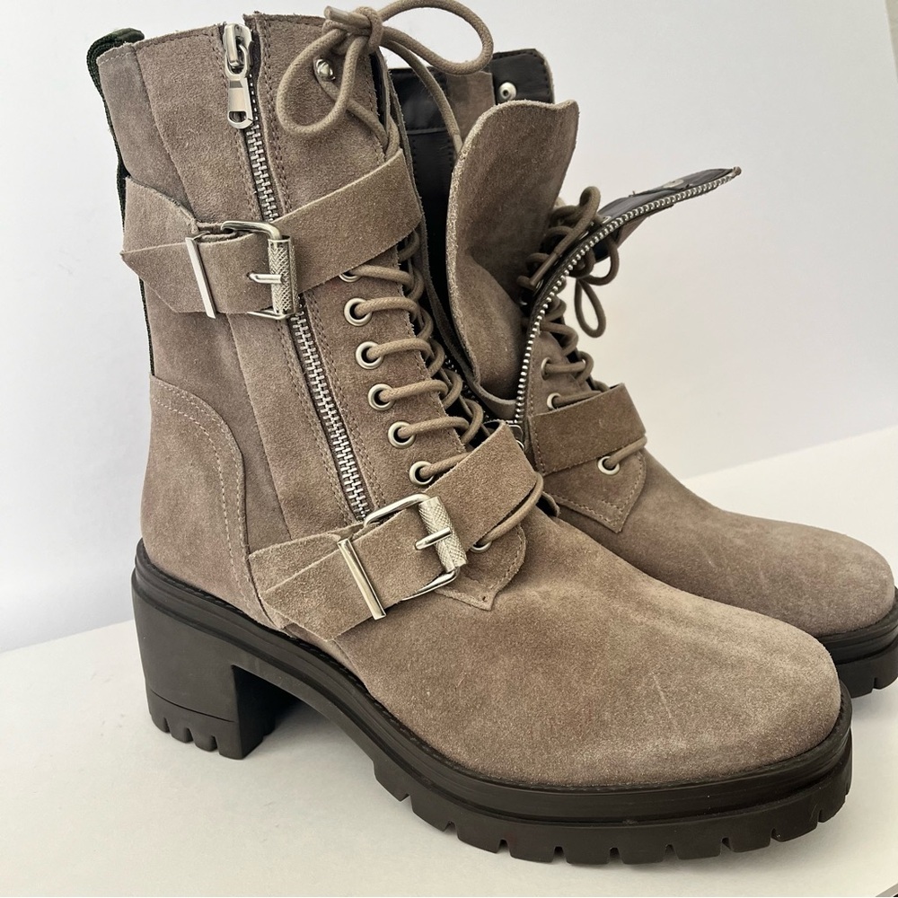 Charles David Women 9 Clout Grey Moto Heeled Suede Combat Boots Lace Up Buckle